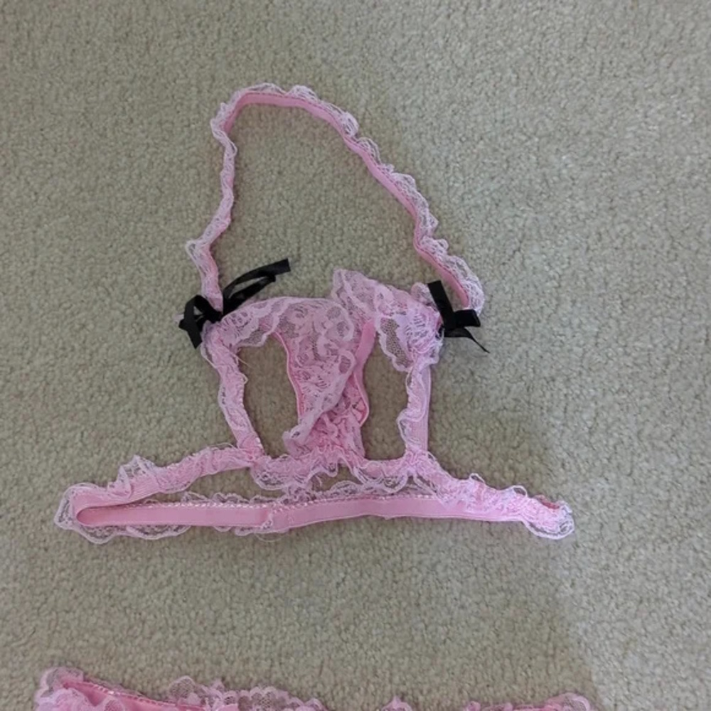 Bra Set - Picture 2 of 3